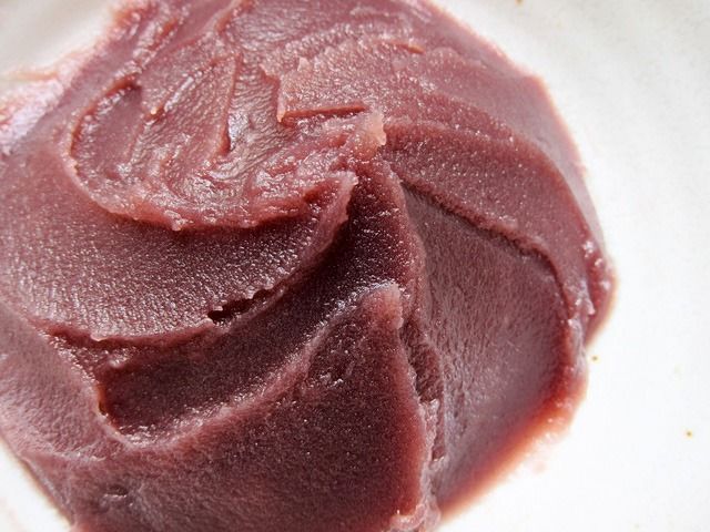 an-japans-sweet-bean-paste-nippon-com-1.jpg