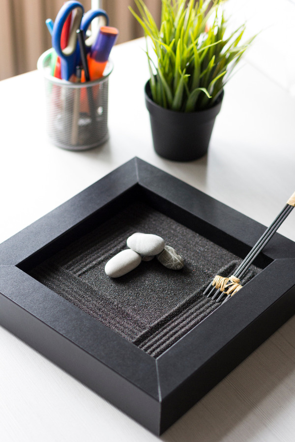 How To Make Your Own Mini Indoor Zen, How To Make An Indoor Zen Garden