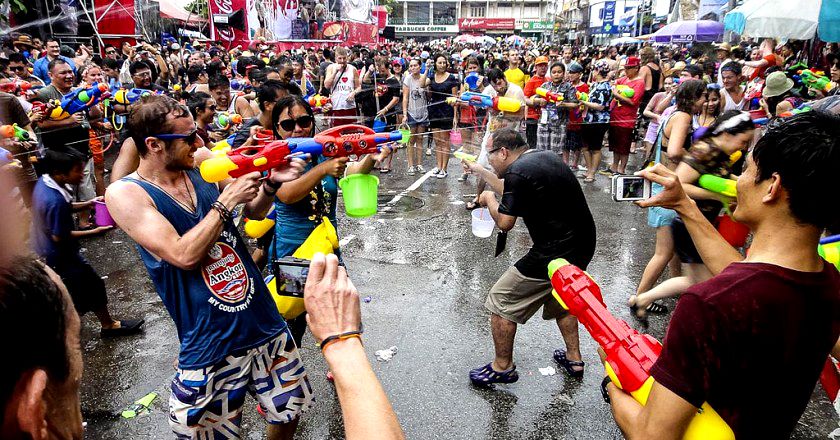 songkran-extended-to-a-five-day-holiday-this-year-the-thaiger.jpg