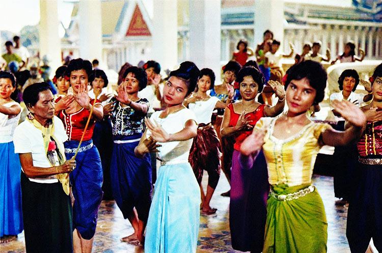the-last-mistress-of-the-royal-ballet-khmer-times.jpg